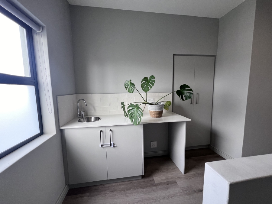 To Let 4 Bedroom Property for Rent in Royal Ascot Western Cape